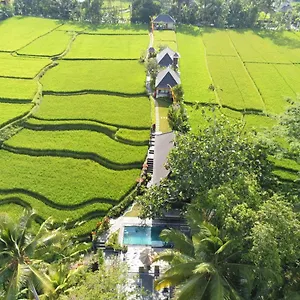 Villa Puri Raya